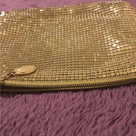 Whiting & Davis Gold Sequin Medium Size Bag - Picture 6 of 13